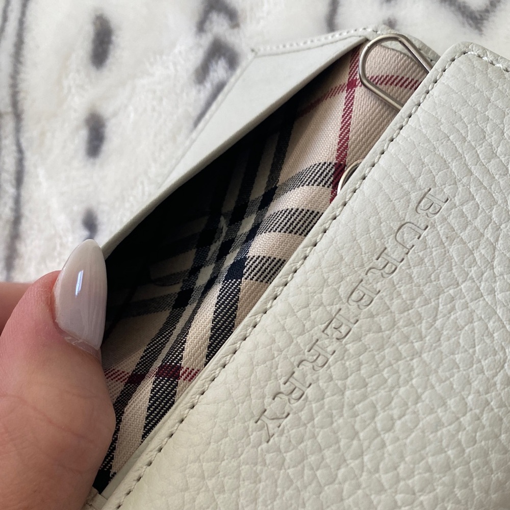 Burberry Gray Leather Key Holder - Picture 3 of 9